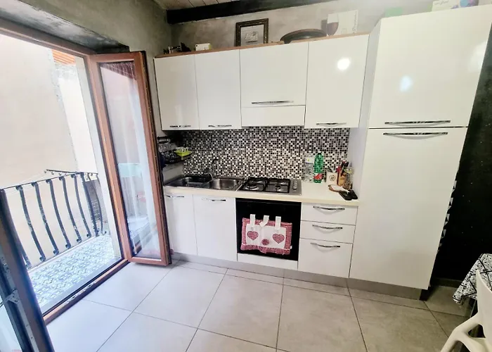 Casa In ,piano Piano * ليباري