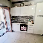 Casa In ,piano Piano * Lipari (Isola Lipari)