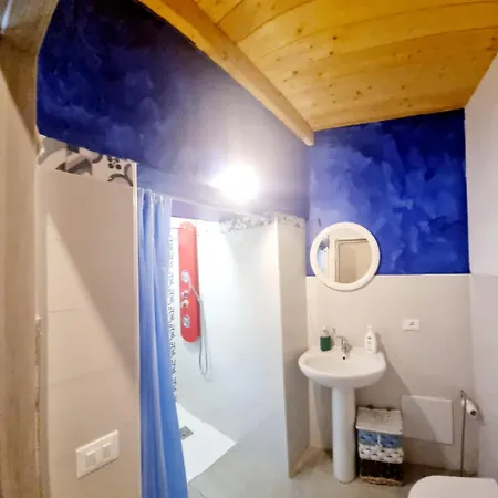 Casa In ,piano Piano بيت للعطل ليباري