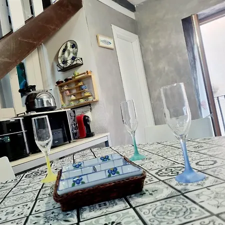 Casa In ,piano Piano Tatil Evi Lipari (Isola Lipari)
